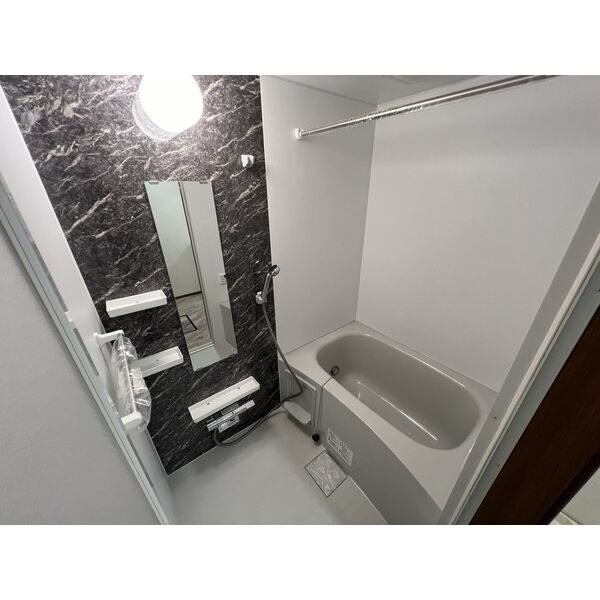 Garage House J(ガレージハウスジェイ) 風呂画像