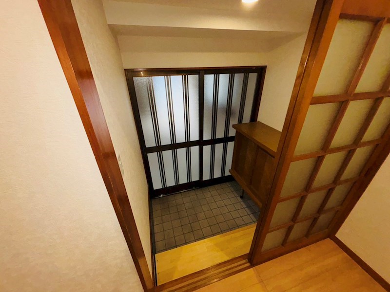 六実７丁目貸家 玄関