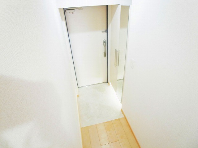 アルモニー・アビタシオン 玄関