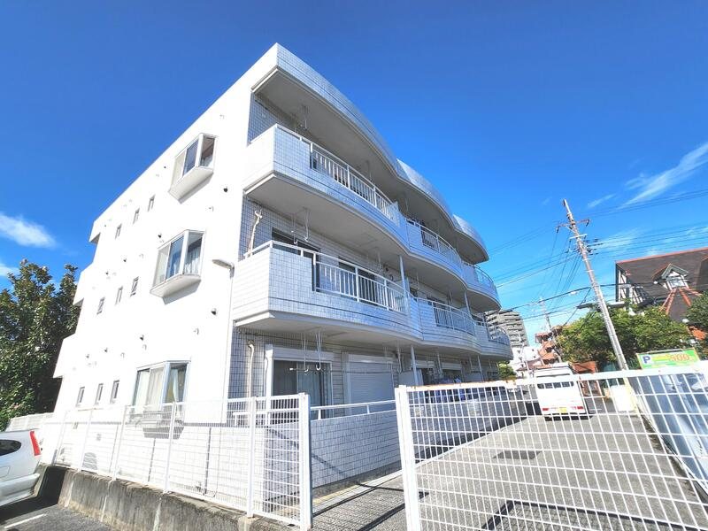 サンヒルズ森田 外観