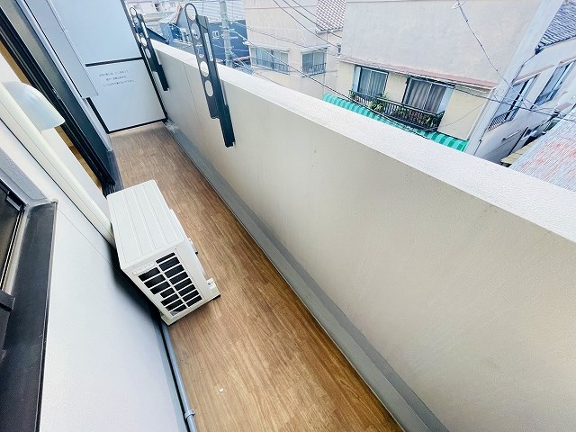 ザ・レジデンス三ノ輪Ⅱ ベランダ
