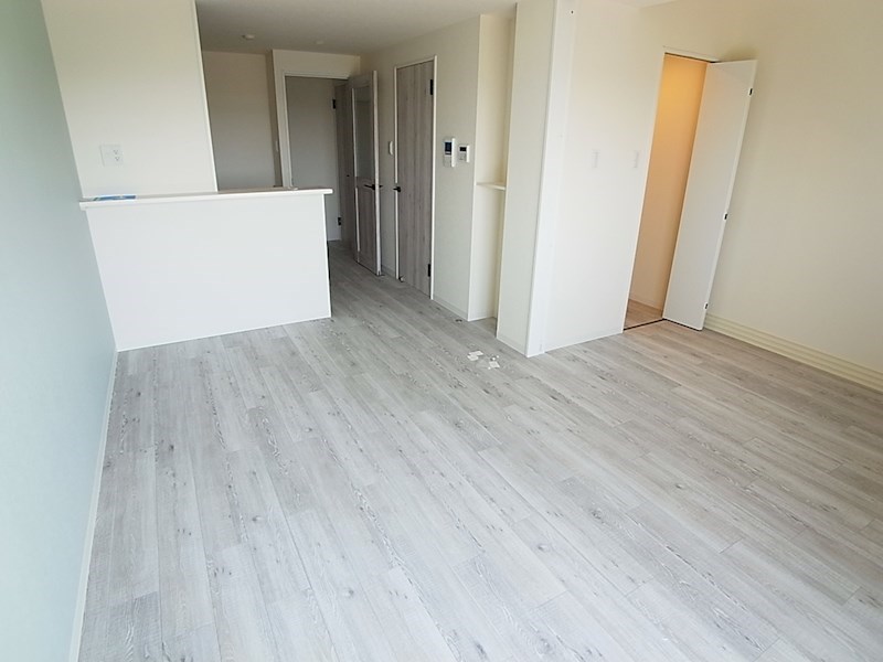 CRESCENT COURT　～クレセントコート～ リビング