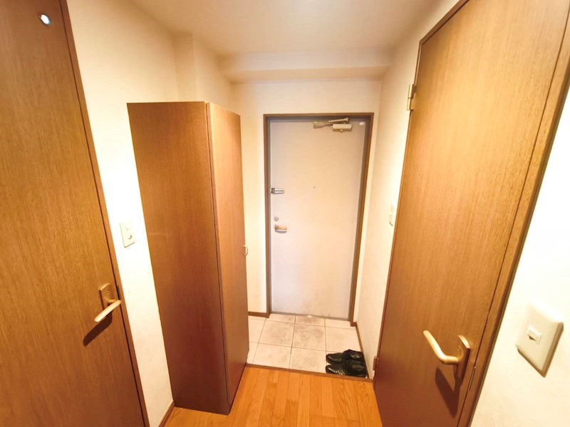 プラーサ・シアン・サージュ 玄関