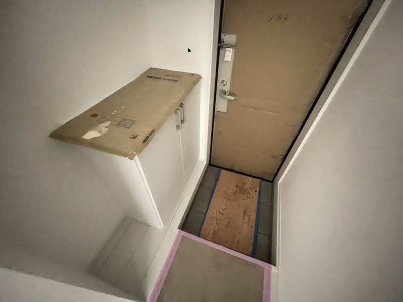 エクセルメゾン南流山 玄関