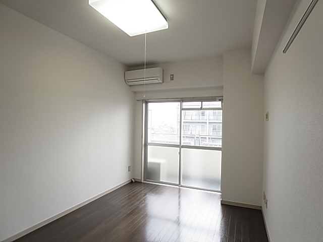 ジュネパレス松戸第94 ベッドルーム