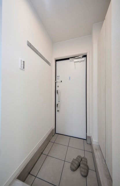 Ｈｅｉｍ　Ｋｏｍｏｒｅｌｉａ 玄関