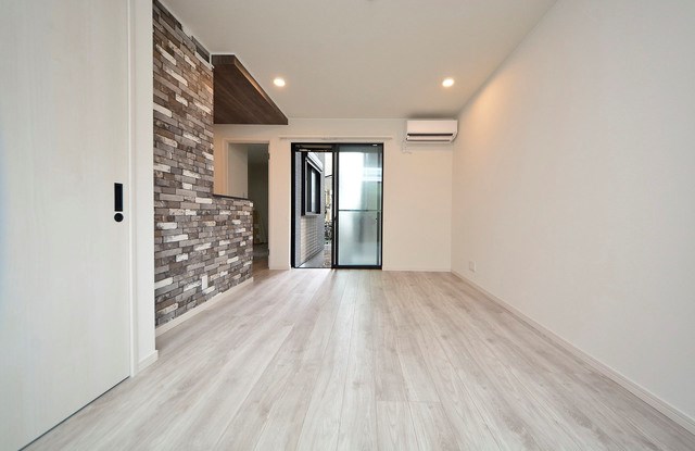 Ｈｅｉｍ　Ｋｏｍｏｒｅｌｉａ リビング