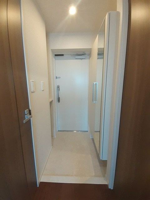 ブルーセブン 玄関