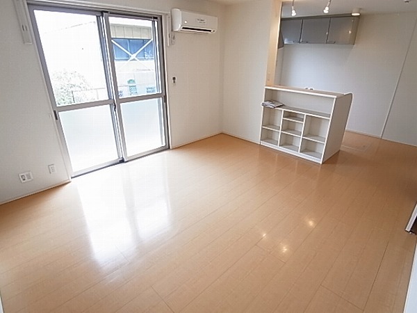 グランシャリオ リビング