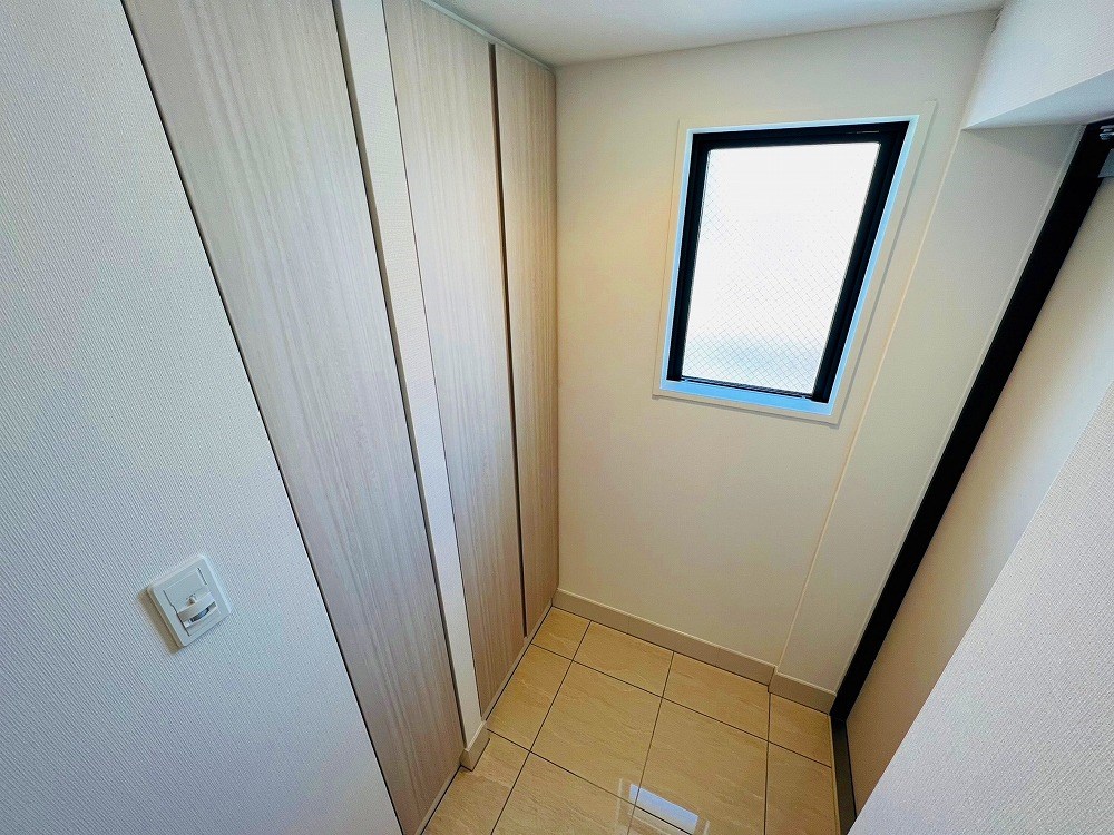 ドゥーエ三ノ輪Ⅱ 玄関