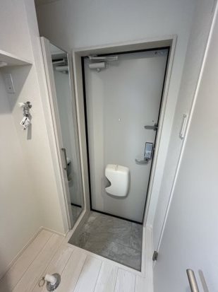 アネーロ北千住 玄関