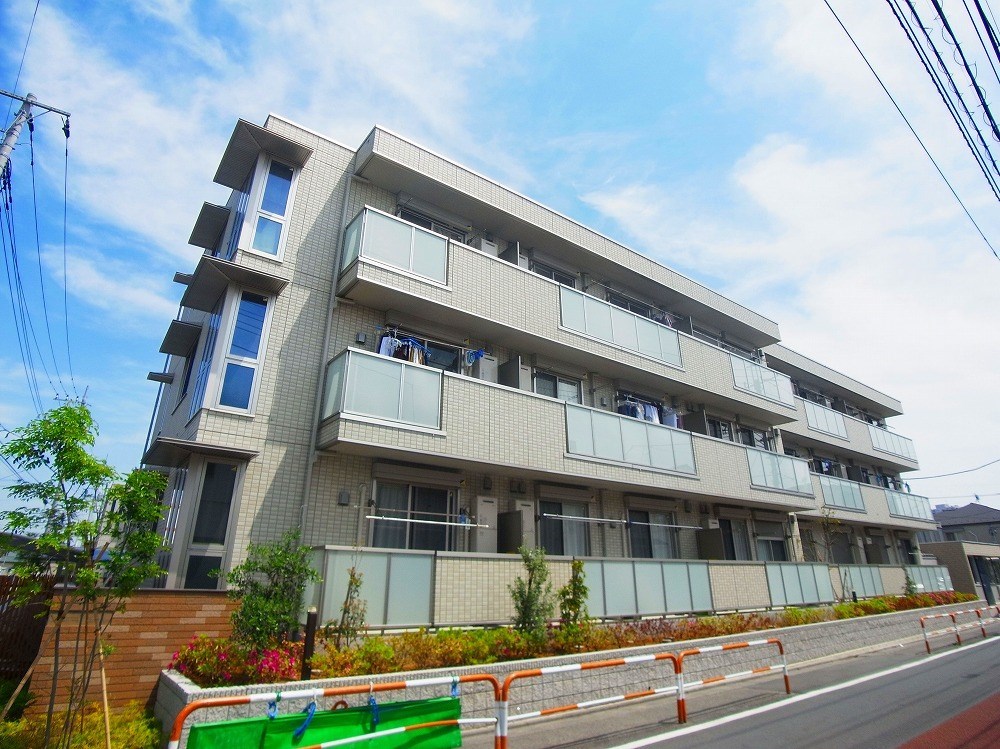 ファミユB 外観