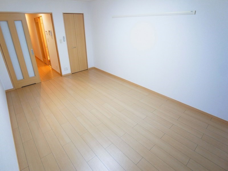 イースト　エクラン リビング