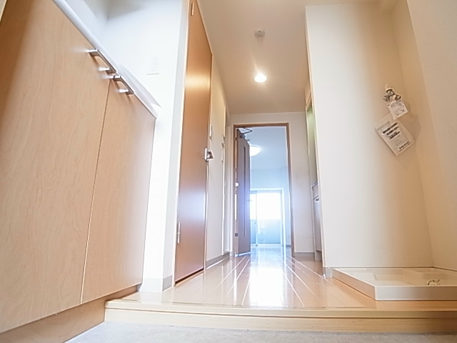 ヴェリーニ東松戸 玄関