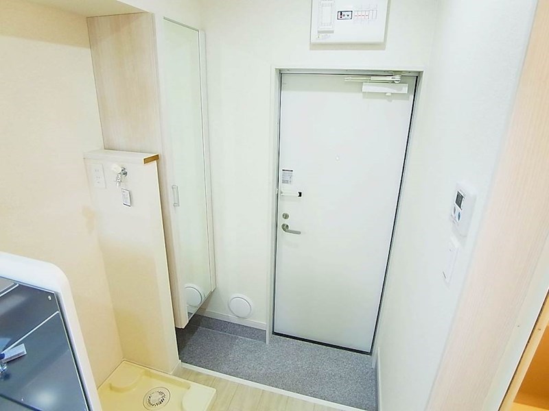 カーサフローラ 玄関