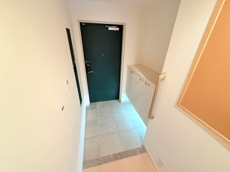 ロイヤルパークス西新井 玄関