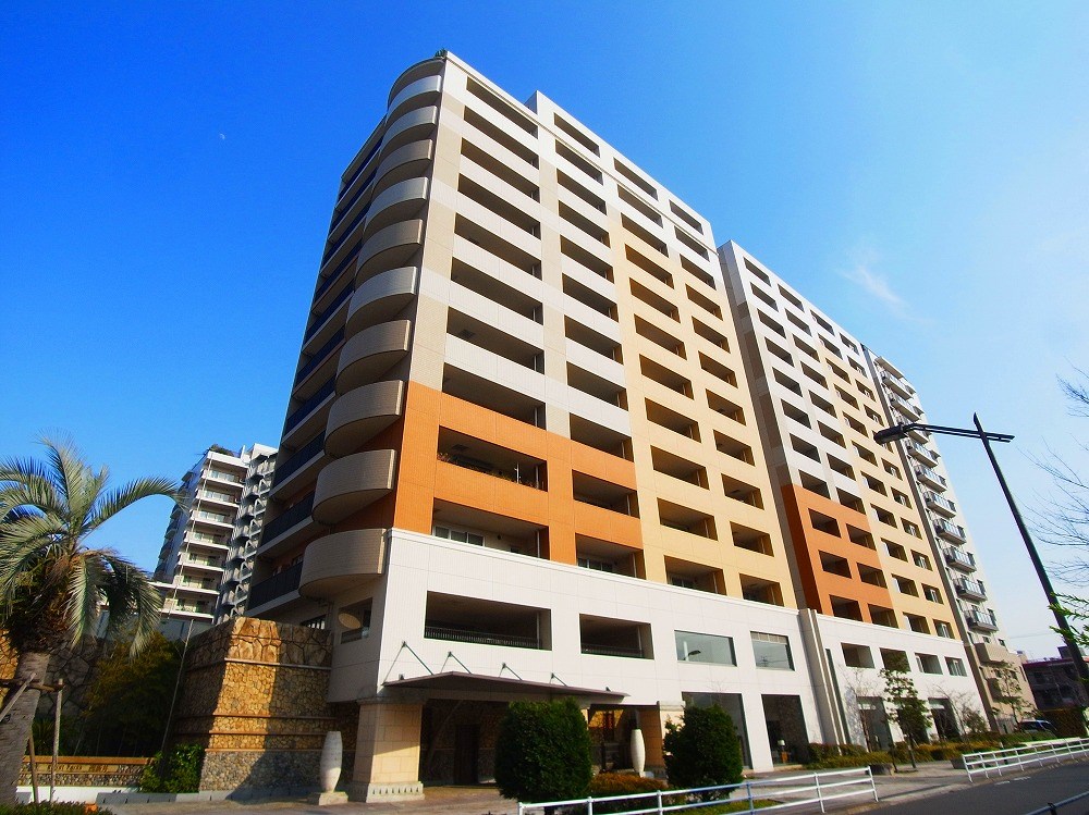 ロイヤルパークス西新井 外観