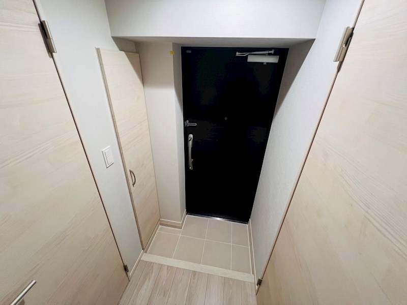 GENOVIA六町 玄関