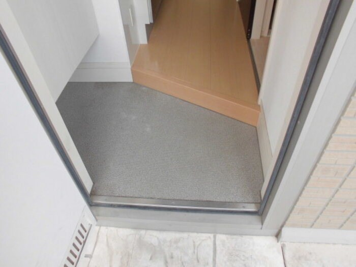 グランモア３ 玄関