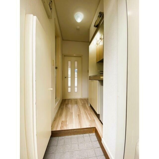 リエス松戸二ツ木ＷＥＳＴ  玄関