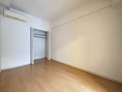 ウィステリアート ベッドルーム