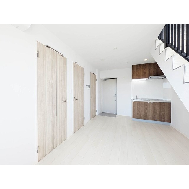 Cion Ohanajaya リビング