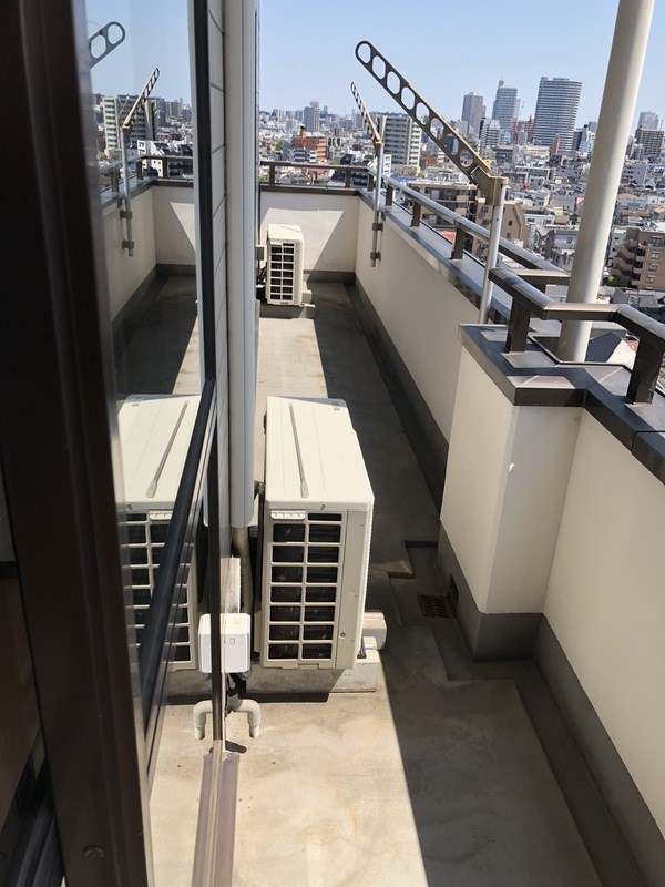 岩沢第一ビル ベランダ