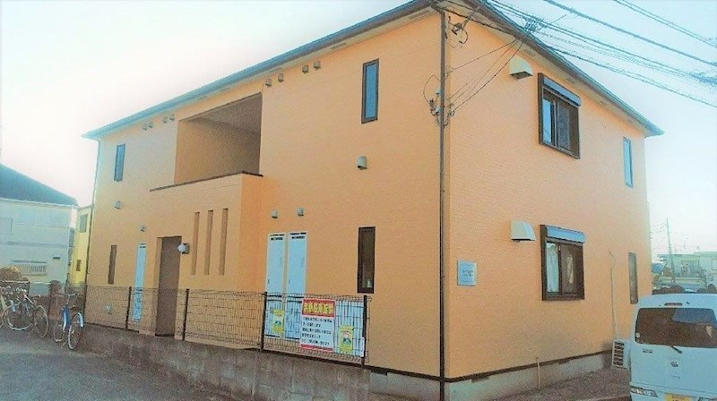 グランパルク  202号室 外観