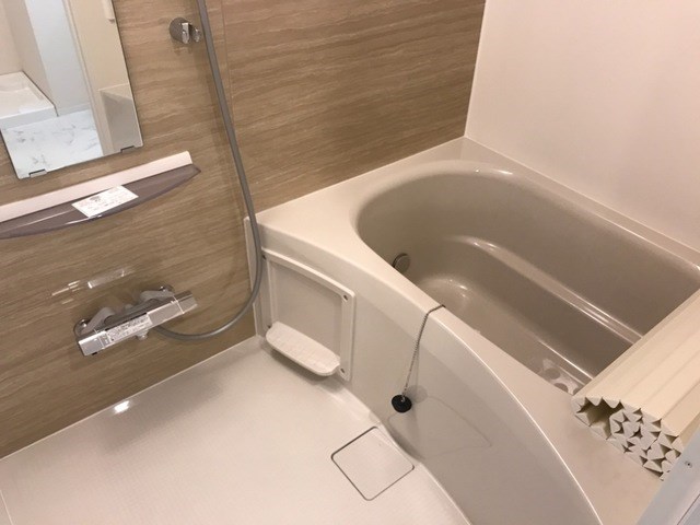 アルバーロ　イーリス 風呂画像