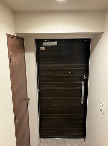 ライオンズ綾瀬セントマークス 玄関