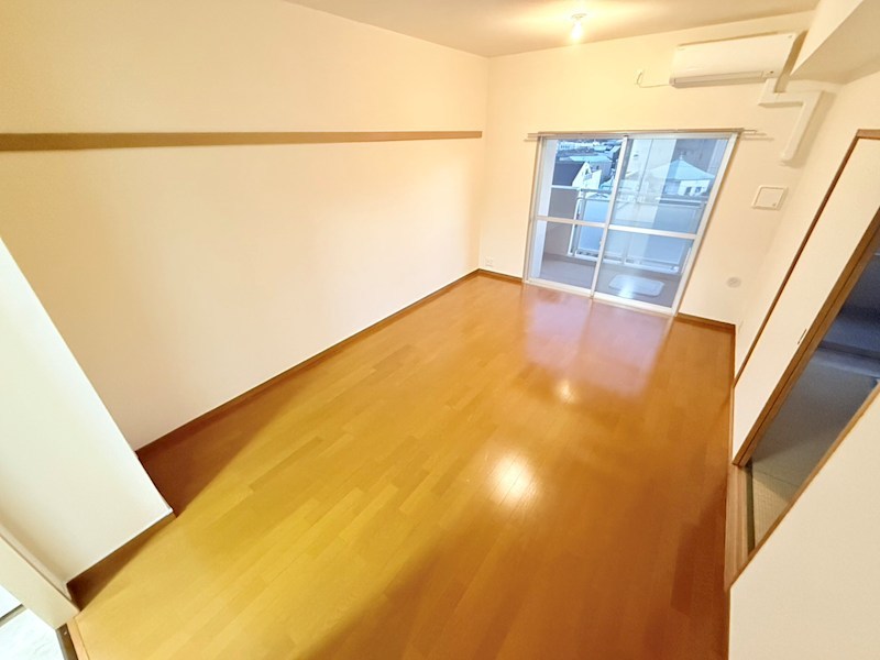 ウイングプラザ リビング