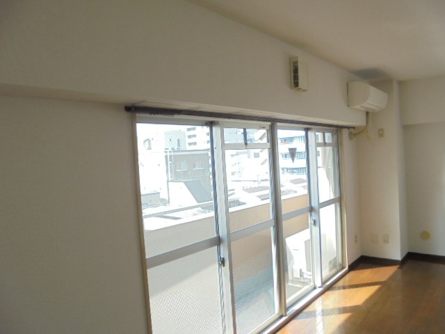 ポルックス三ノ輪 リビング