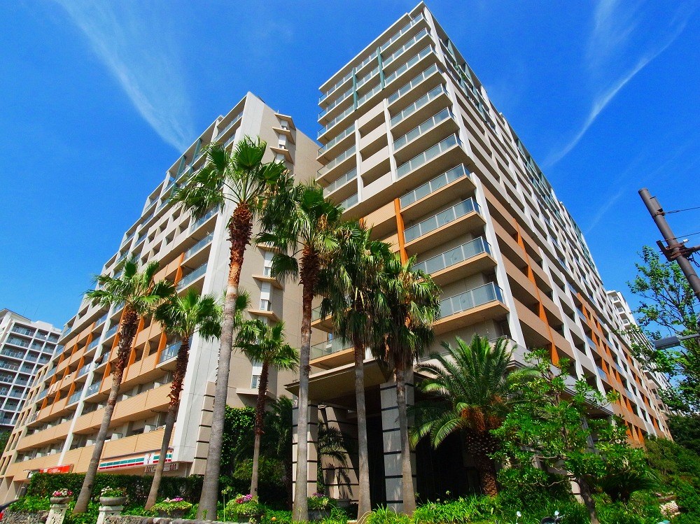 ロイヤルパークス新田 外観写真