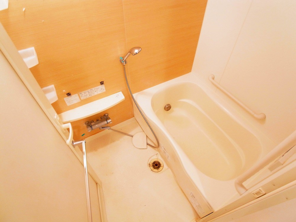 ロイヤルパークス新田 風呂画像