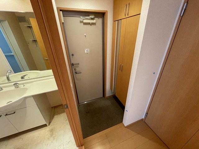 シャルマン  玄関