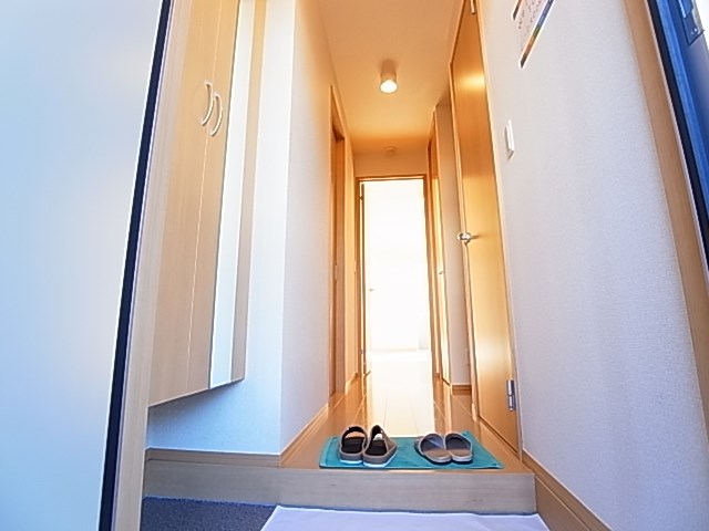 メゾンソレイユ 玄関