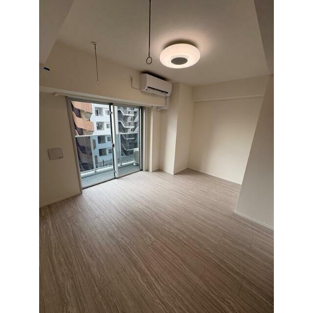 ＡＲＣＯＢＡＬＥＮＯ　ＨＯＲＩＫＩＲＩＳＨＯＢＵＥＮ リビング