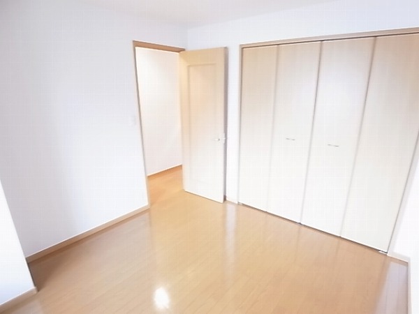 ルピナスⅡ ベッドルーム