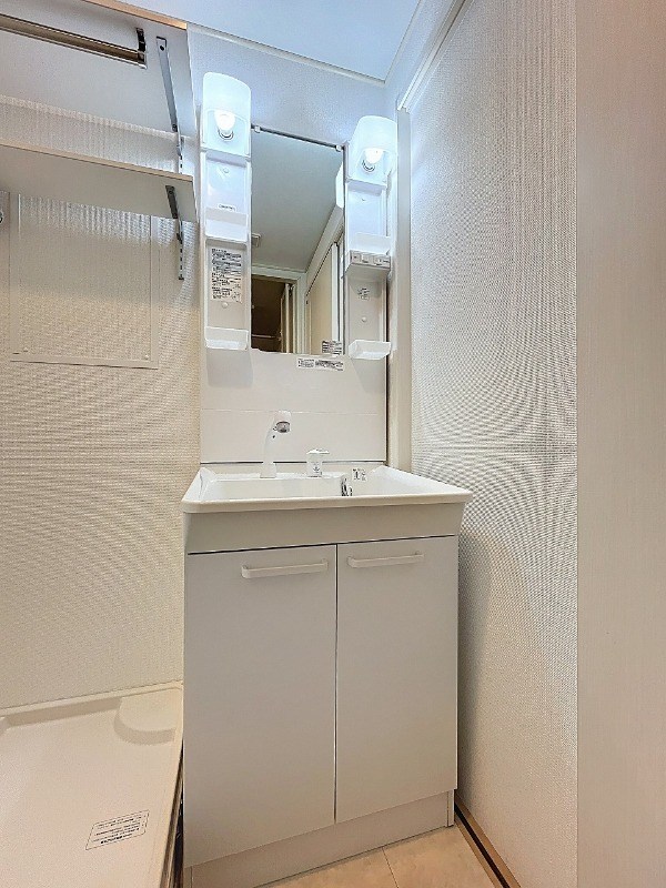 ブルー・イン・スカイ・シティ その他2