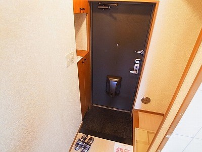 クレバーハウス 玄関