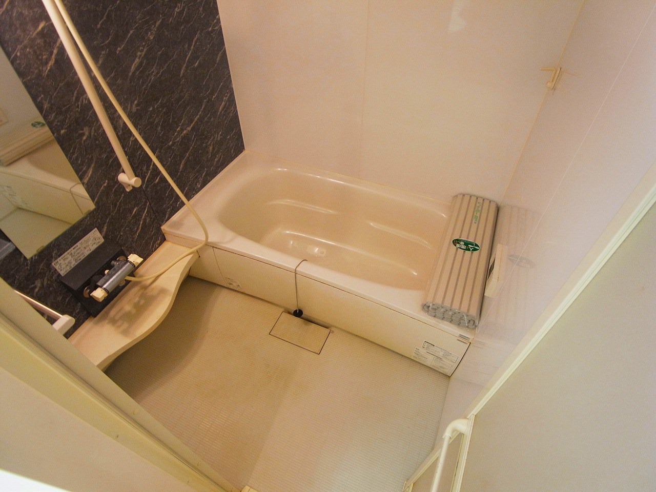 エレメント  風呂画像