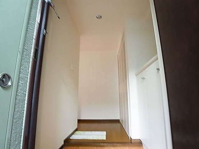 セリオ五番館 玄関