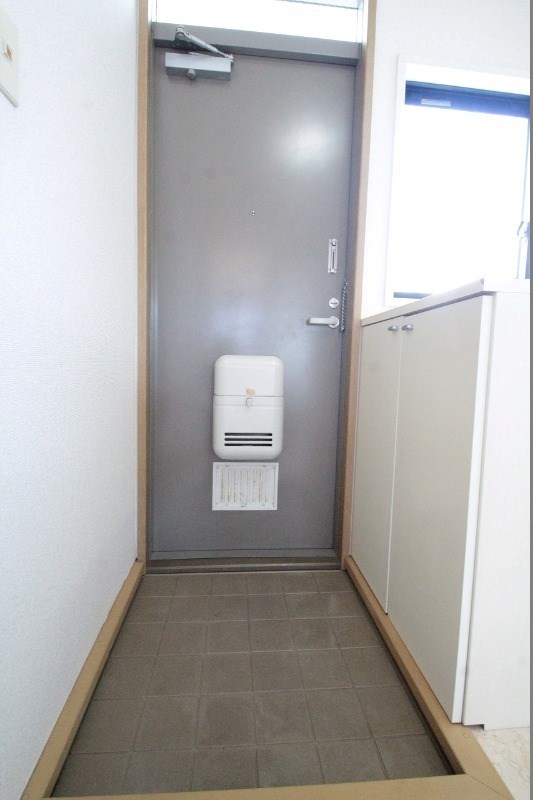 カーサ・ミーアA 玄関