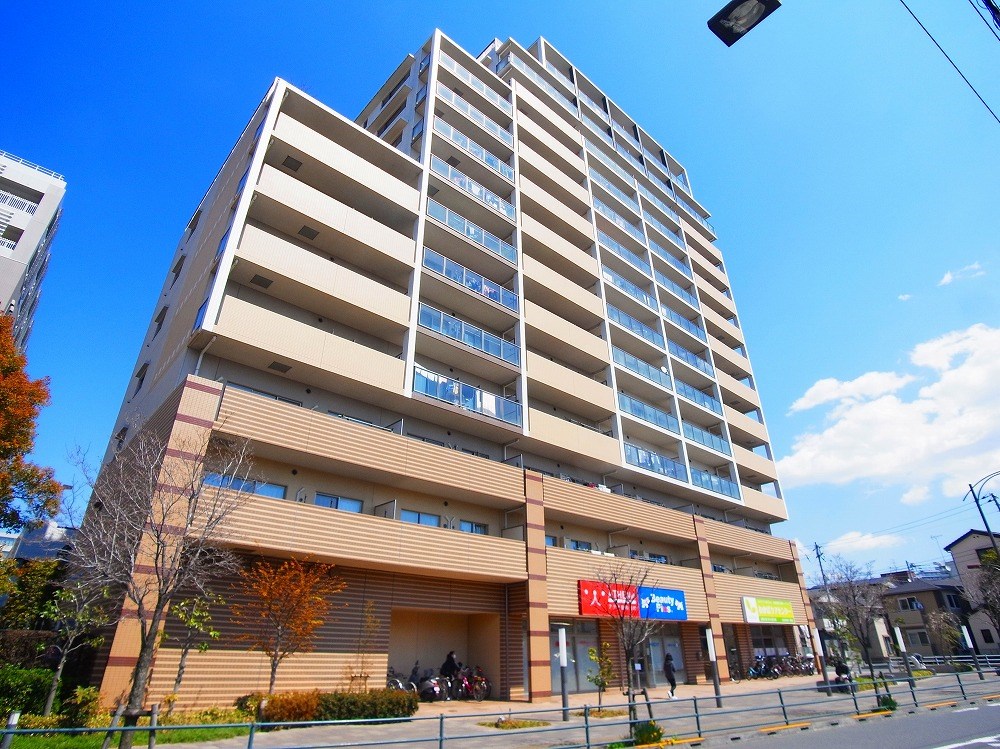 ロイヤルパークスシーサー 外観