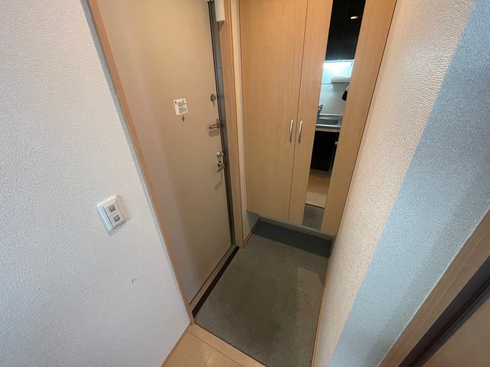 ファミーユ道灌山 玄関