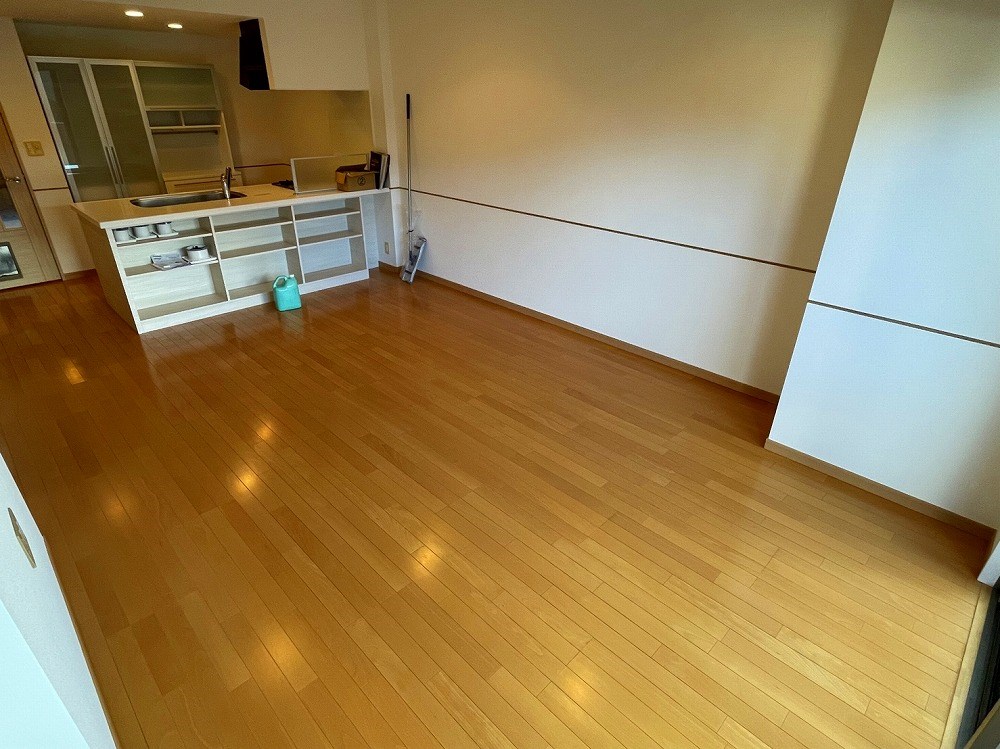 ロイヤルパークスシーサー リビング