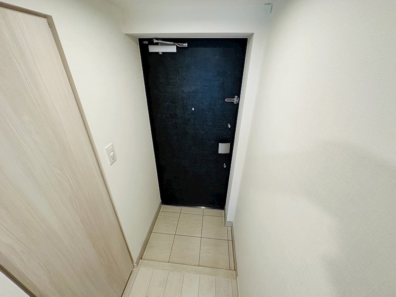 クレストコート綾瀬 玄関