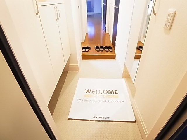 シトロンフレア３ 玄関