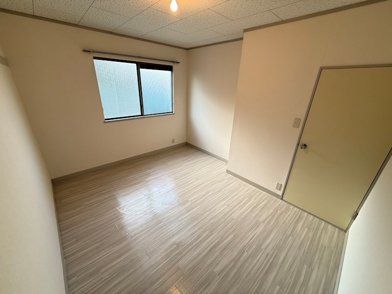 メゾンヤマリ ベッドルーム