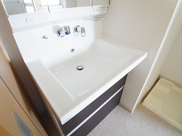 アビタ・ヴァン その他1